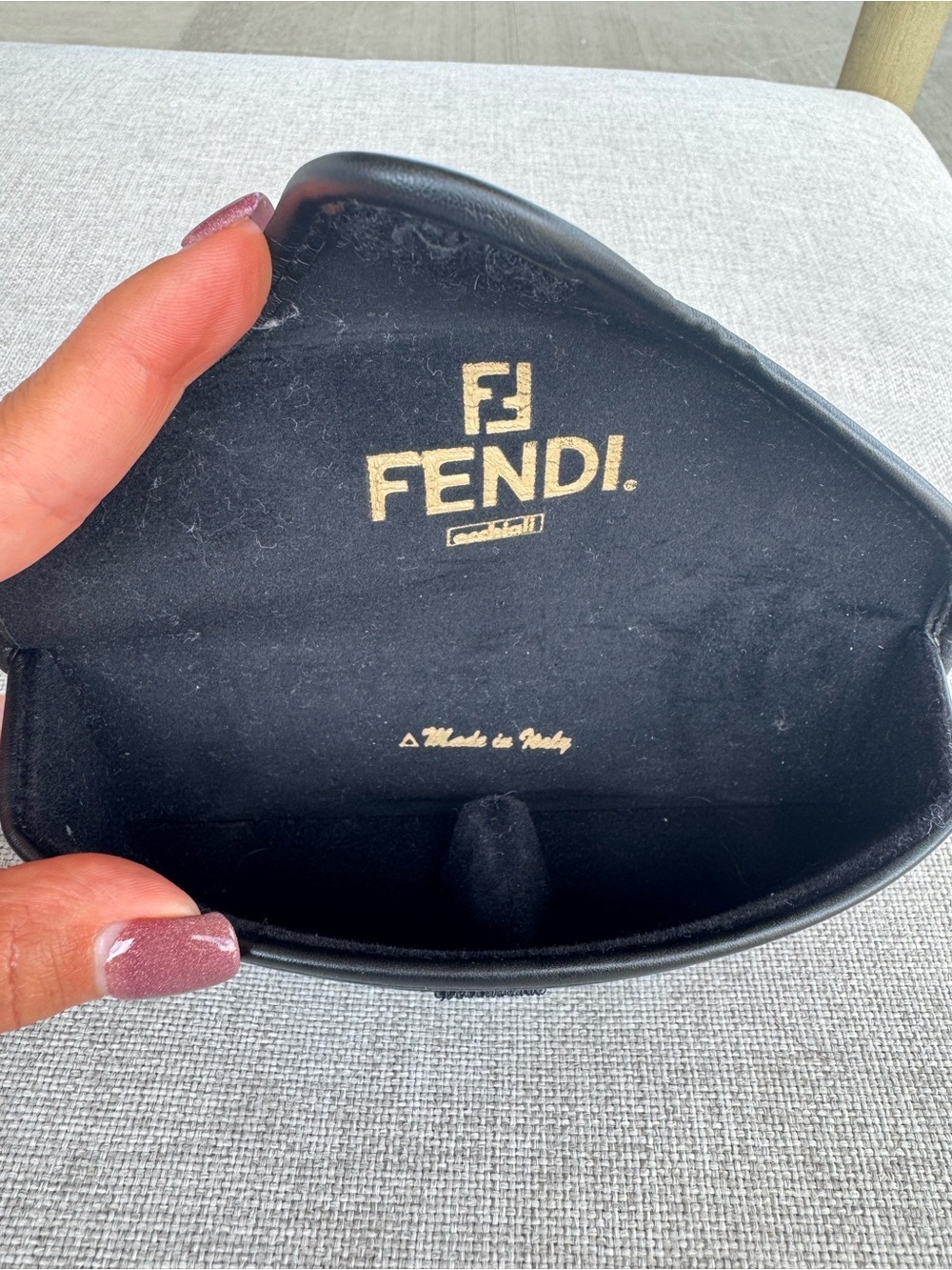 Fendi White Oval Sunglasses with Black Lenses and Branded Case - Picture 7 of 8